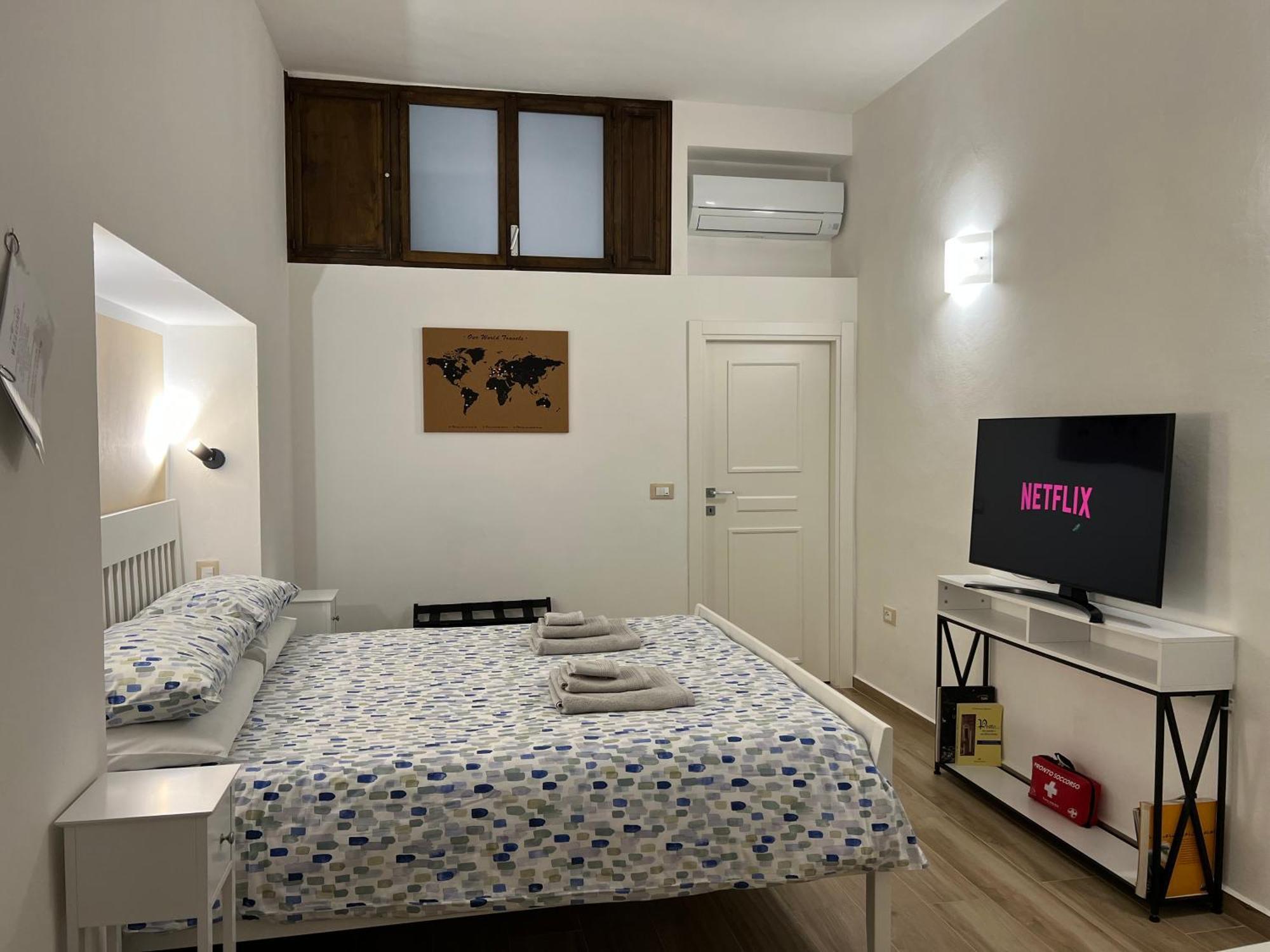 Al 106 Apartment Free Wi-Fi 5 Min Dalla Stazione Prato  Exterior foto