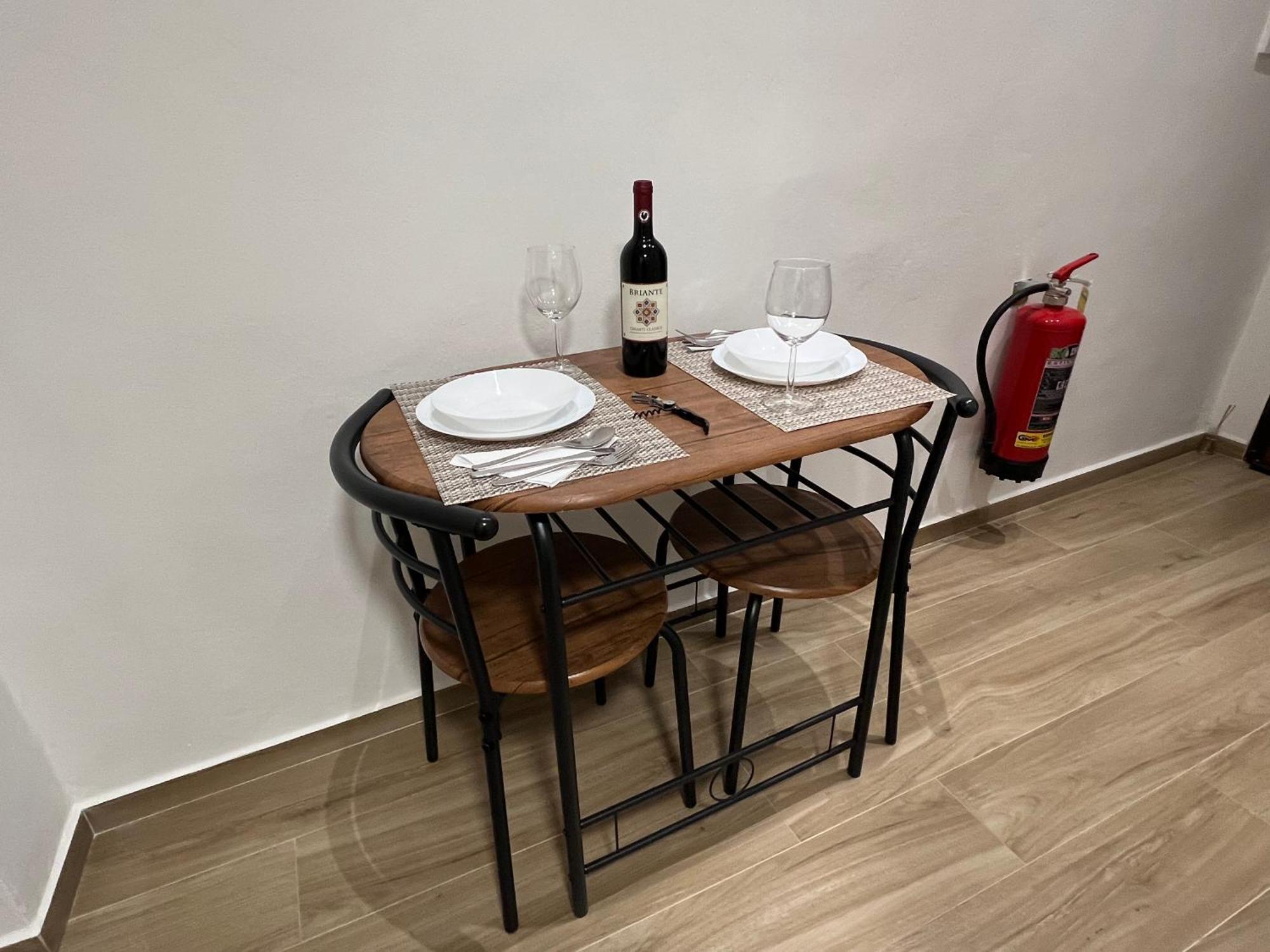 Al 106 Apartment Free Wi-Fi 5 Min Dalla Stazione Prato  Exterior foto